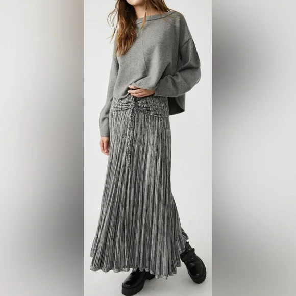 Free People XS Jamie Sweater Heather Wool Blend Gray NWoT $148 - Picture 4 of 12